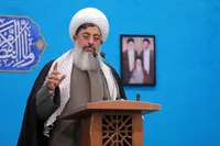 امروز دشمنان در برابر اراده ملت ایران زانو زده‌اند