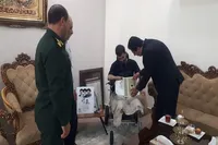 فیلم/ اهدا کارت روایتگری به جانباز «حسین محمدی» در کرمانشاه