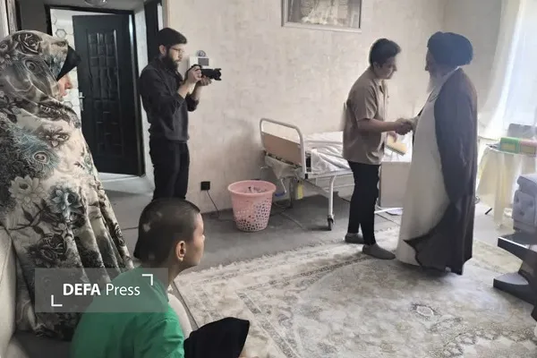 دیدار با خانواده شهدا دیدار با خانواده شهدا