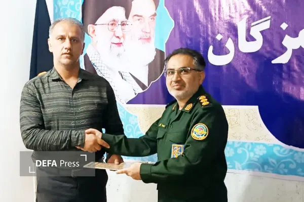 تجلیل از کاربران دستگاه های فعال سامانه ملی الکترونیکی دفاع مقدس (سادم) تجلیل از کاربران دستگاه های فعال سامانه ملی الکترونیکی دفاع مقدس (سادم)