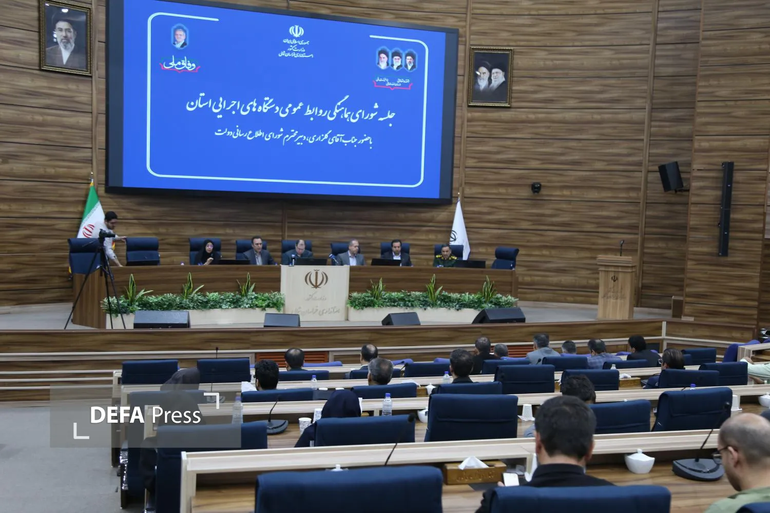 تصاویر/ تقدیر از فعالین حوزه ایثار و مقاومت خراسان شمالی بمناسبت هفته دفاع مقدس