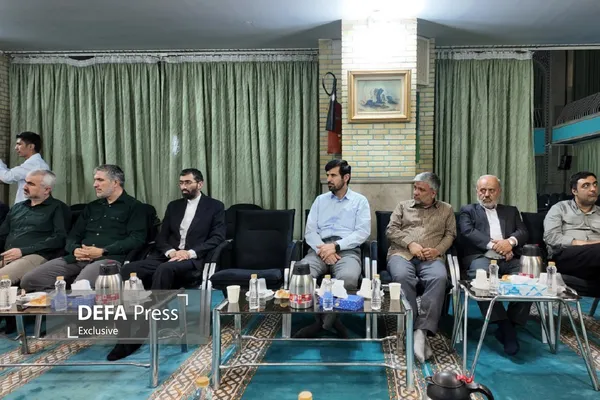 دیدار جامعه قرآنی با جانباز حسین محمدی