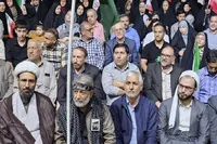 فیلم/ دختر کردستانی خطاب به ترامپ: شما در برابر ملت ایران هیچ نیستید