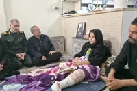 ادای احترام کاظمی و سردار مسلمی به شهدای دانش‌آموزی جنگ رمضان