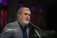 إبراهيم عزيزي: على الرئيس الأمريكي أن يقلق على امنه