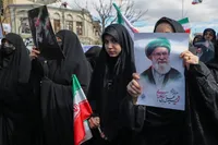 تصاویر/ آیین بدرقه زائران آذربایجان غربی برای حضور در مراسم وداع و تشییع پیکر رهبر شهید