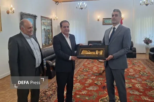 دیدار استاندار ایلام با سفیر عراق در ایران؛ تأکید بر توسعه مراودات مرزی