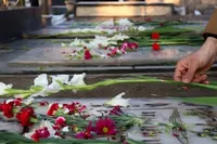 ۱۵۸ گلزار شهدای البرز هم‌زمان گلباران شد