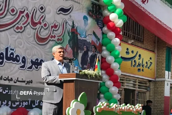 ارتباط خانواده و مدرسه عامل مهم موفقیت دانش‌آموزان است