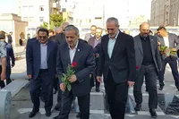 تصاویر/ ادای احترام وزیر آموزش و پرورش به مقام والای شهدای اردبیل