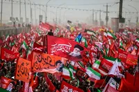 طوفان سرخ اربعین پایه‌های کاخ ستمکاران را می‌لرزاند