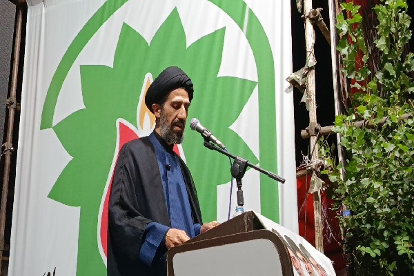انقلاب اسلامی ایران در امتداد نهضت عاشورا و زمینه‌ساز تحقق عدالت جهانی است