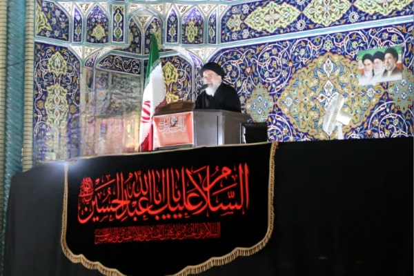 آیت الله خاتمی: دشمن در پی کمرنگ کردن حضور مردم و ایجاد تفرقه است