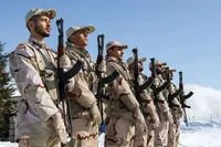 وقتی سربازی از پادگان فراتر می‌رود