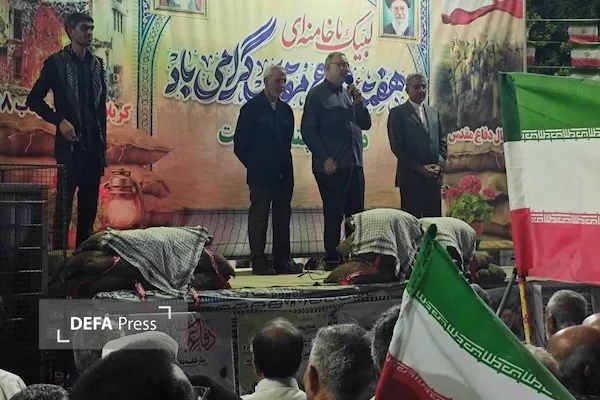 شهردار تهران در اجتماع باشکوه مردم میناب شهردار تهران در اجتماع باشکوه مردم میناب