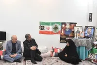 دیدار مسئولین لرستان با خانواده شهید «سید حسن قاسمی موسوی»