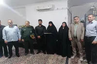 دیدار سرهنگ پاداش با خانواده «شهید طاهری»+ تصاویر