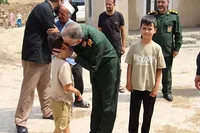 تصاویر / دیدار صمیمی سردار حسینی با خانواده‌ شهید اهل سنت کمال عطازاده از شهدای جنگ رمضان