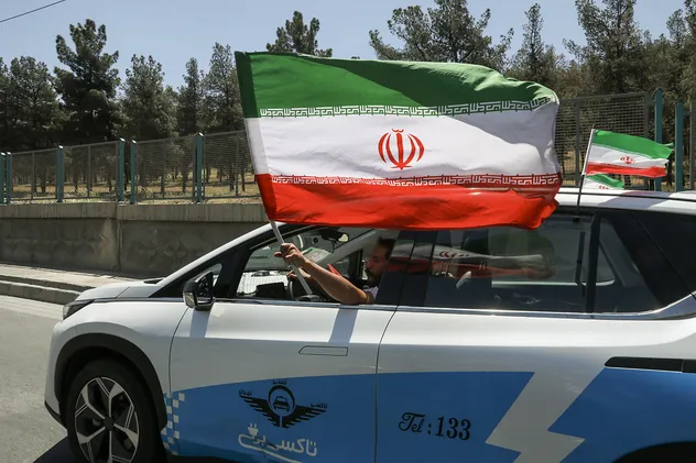 رژه خودرویی تاکسیرانان تهران
