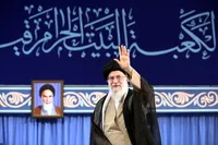 فوتوتیتر/ همه‌ مسلمانان نسبت به مکه و مدینه حق دارند/ حج آمیختگی دین و سیاست است