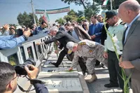 مسئولان قزوین با حضور در گلزار شهدا به مقام شهدای استان ادای احترام کردند