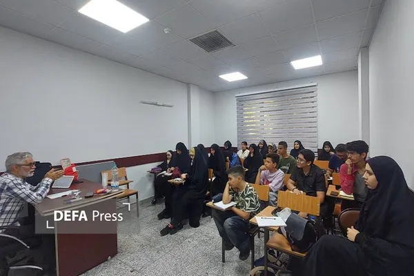 کارگاه نوجوانان کارگاه نوجوانان