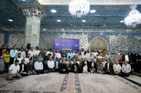 تصاویر/ غبارروبی ضریح مطهر حضرت معصومه(س) با حضور خبرنگاران