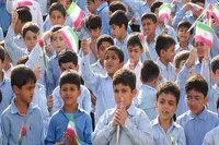 سرمایه آینده کشور در مدرسه شکل می‌گیرد