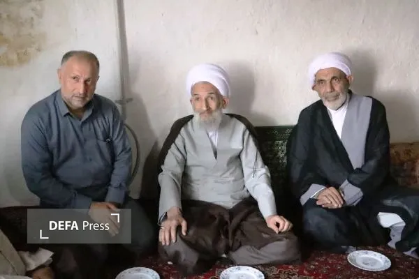 دیدار نماینده ولی‌فقیه در مازندران با مادر شهید «موسوی» در روستای کِنِت+ تصاویر