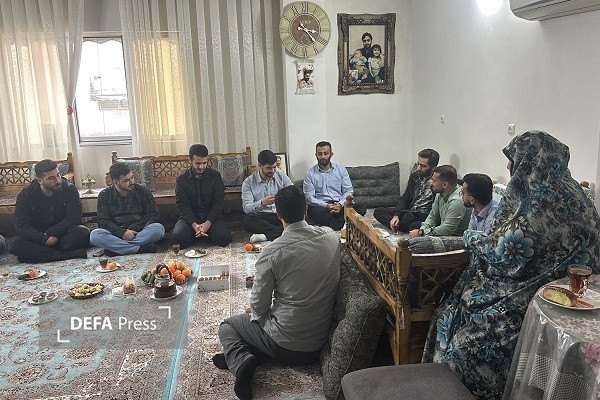 احترام به والدین؛ رمز عاقبتبخیری شهید «حاجیزاده» احترام به والدین؛ رمز عاقبتبخیری شهید «حاجیزاده»