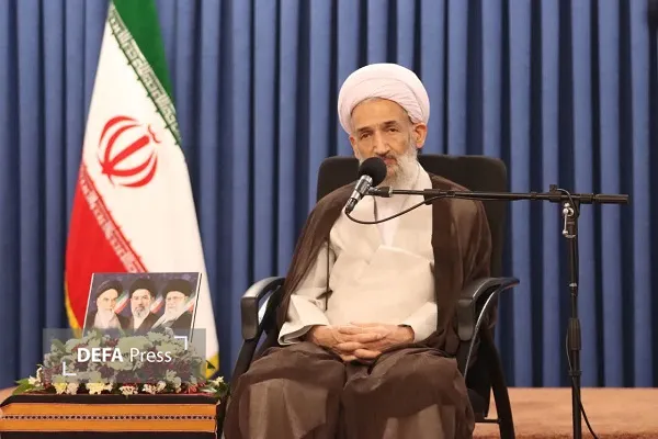 وحدت اسلامی راه مقابله با توطئههای استکبار است وحدت اسلامی راه مقابله با توطئههای استکبار است