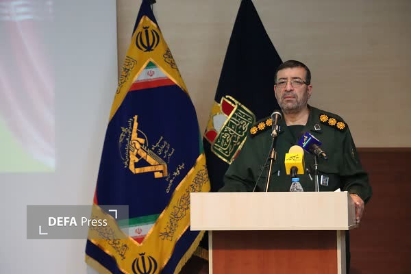 تولید بیش از ۱۲۴ هزار اثر هنری با محوریت ایثار و شهادت تولید بیش از ۱۲۴ هزار اثر هنری با محوریت ایثار و شهادت