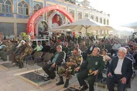 گلباران مزار شهدا در کرمان/برگزاری آیین «میهمانی لاله‌ها» در هفته دفاع مقدس+تصاویر