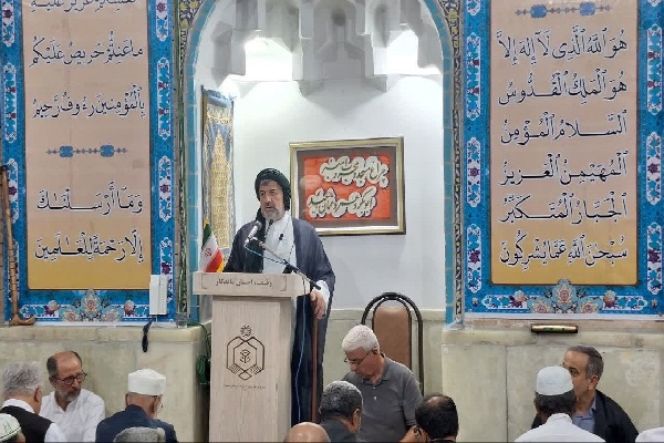 تشییع رهبر شهید نشان می‌دهد ملت با اتحاد و انسجام در کنار نظام هستند