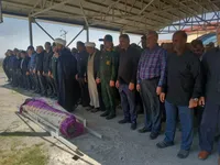 تشییع و خاکسپاری پیکر مادر شهید سیفعلی نادری در آذرشهر