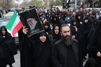 اقامه نماز عید سعید فطر در مصلی امام خمینی تهران+ عکس و فیلم