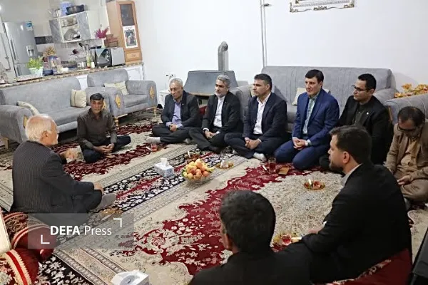دیدار با خانواده شهدای جنگ رمضان در یاسوج
