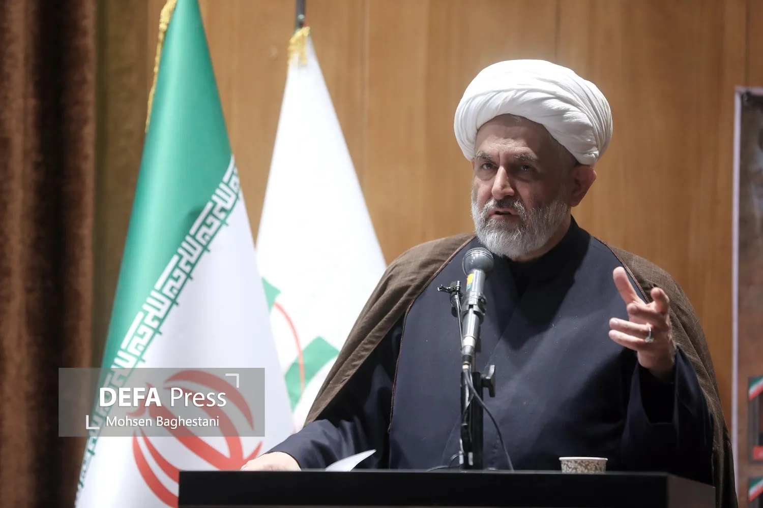 حجت‌الاسلام طائب: دوگانگی‌های داخلی، آمریکا را از انحصار علمی به جنگ نظامی کشاند