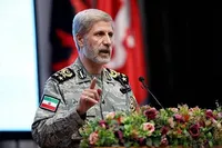 امریکی جارح فوجیوں کو ہلاک یا گرفتار کرنے پر 30 ہزار ڈالر انعام / دفاعی ساز و سامان کی پیداوار میں وقفہ نہیں آئے گا، میجر جنرل حاتمی