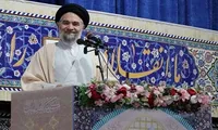 حجت الاسلام حسینی: مردم ایران تا پیروزی نهایی در خیابان‌ها حاضر هستند