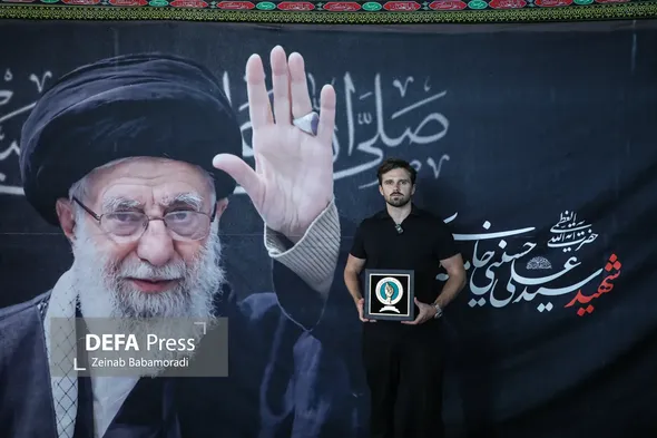 بازدید فعال رسانه‌ای آمریکایی از موزه دفاع مقدس