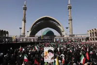 پخش زنده/ مراسم وداع حماسی ملت ایران با پیکر رهبر شهید انقلاب اسلامی