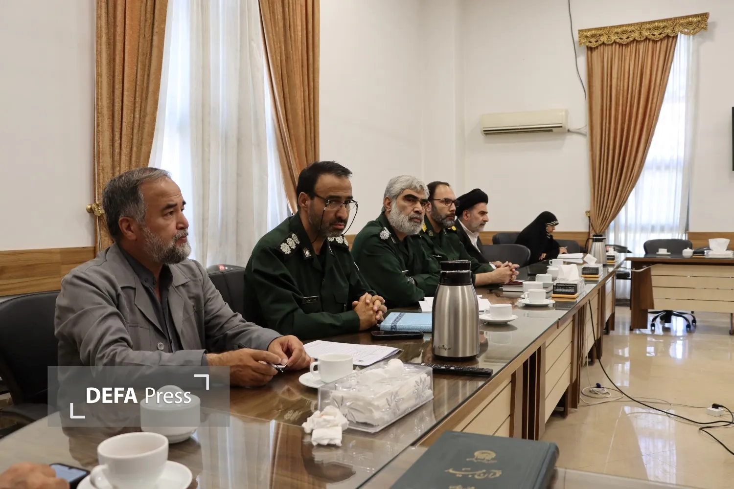 تصاویر/ نشست هماهنگی آیین تجلیل از پیشکسوتان جهاد و مقاومت در مشهد