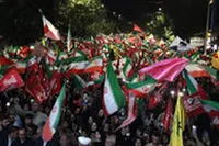 فیلم /  استمرار موج ایستادگی در گرگان؛ ورود به ایستگاه ۲۱۰ با حضور گسترده و شبانه شهروندان