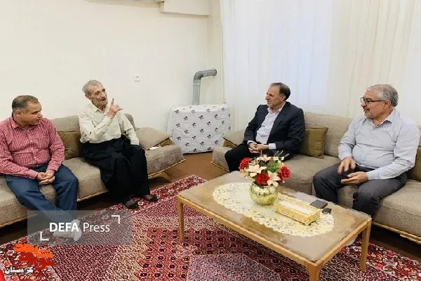 شهدا با نثار جان خود امنیت و عزت و آرامش امروز کشور را رقم زدند