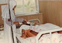 فیلم/ پیام حماسی دختر مجروح بمباران عراق به رزمندگان اسلام