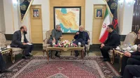 وصول وزير الداخلية الباكستاني إلى طهران واستقباله من قبل مؤمني