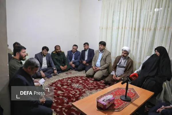 دیدار با خانواده شهدای راز