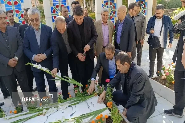 دولت با تمام توان از توسعه ورزش و قهرمانان در کردستان حمایت میکند دولت با تمام توان از توسعه ورزش و قهرمانان در کردستان حمایت میکند