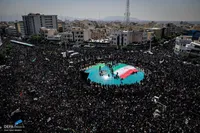فیلم/ تصاویر هوایی از حضور میلیونی مردم تهران در تشییع شهدای خدمت